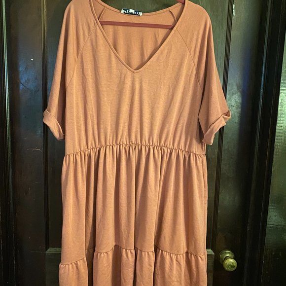 NWT Short Sleeve Midi Dress - Picture 1 of 3